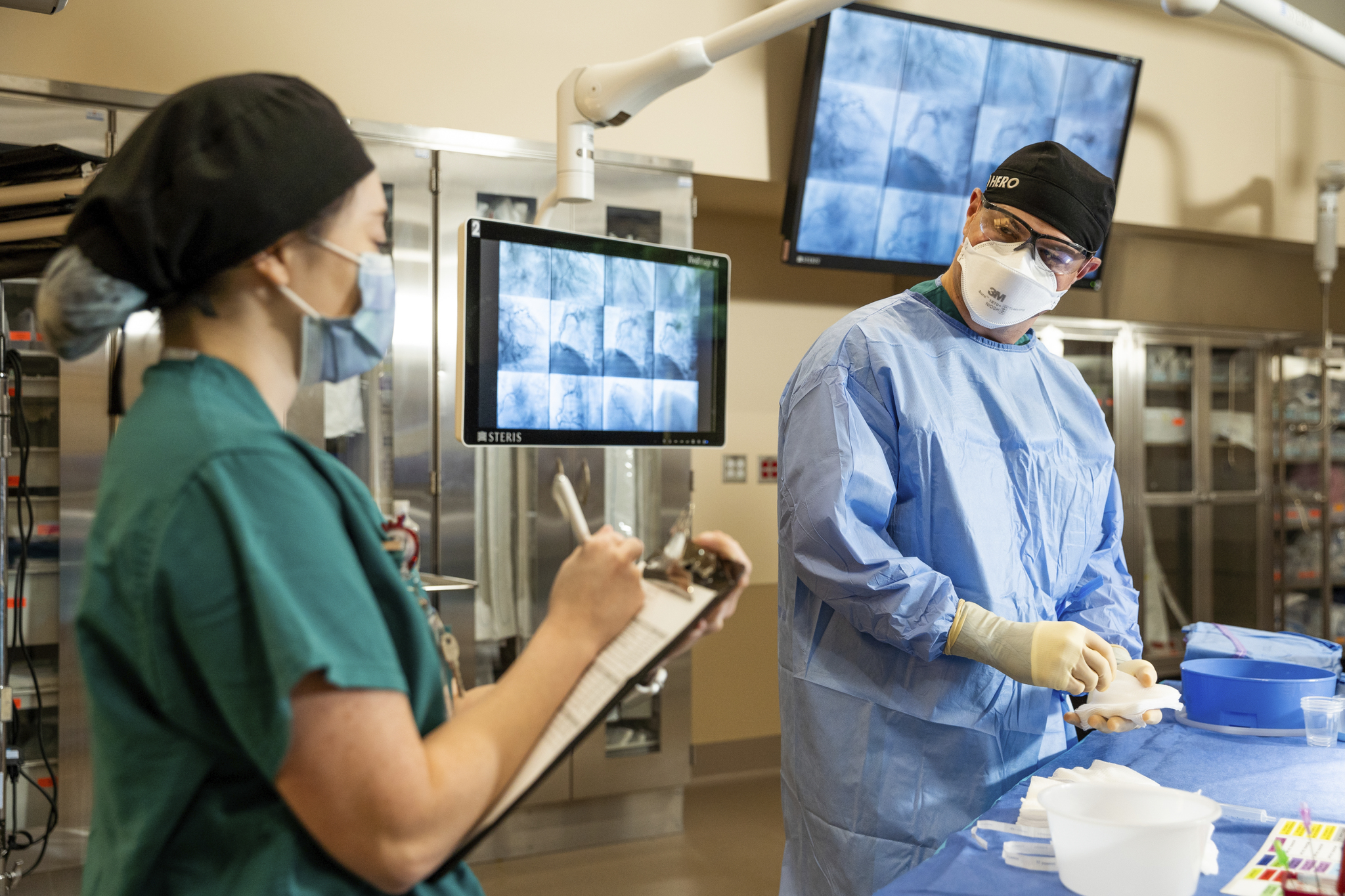 doctors in operating room